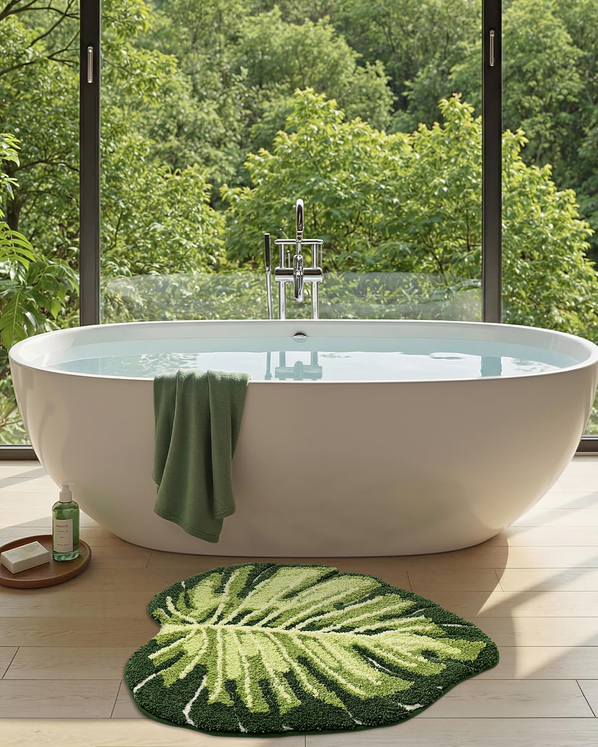 DEXI Monstera leaf rug pile view, soft, skin-friendly texture.