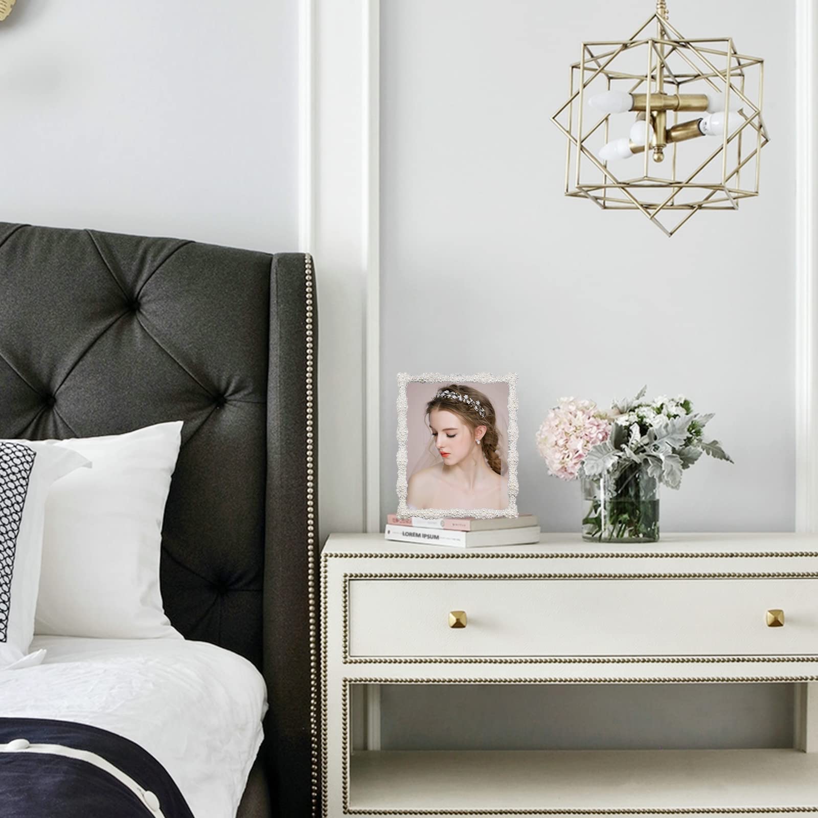 DIKAR easy-install back with screws ensures secure photo mounting.