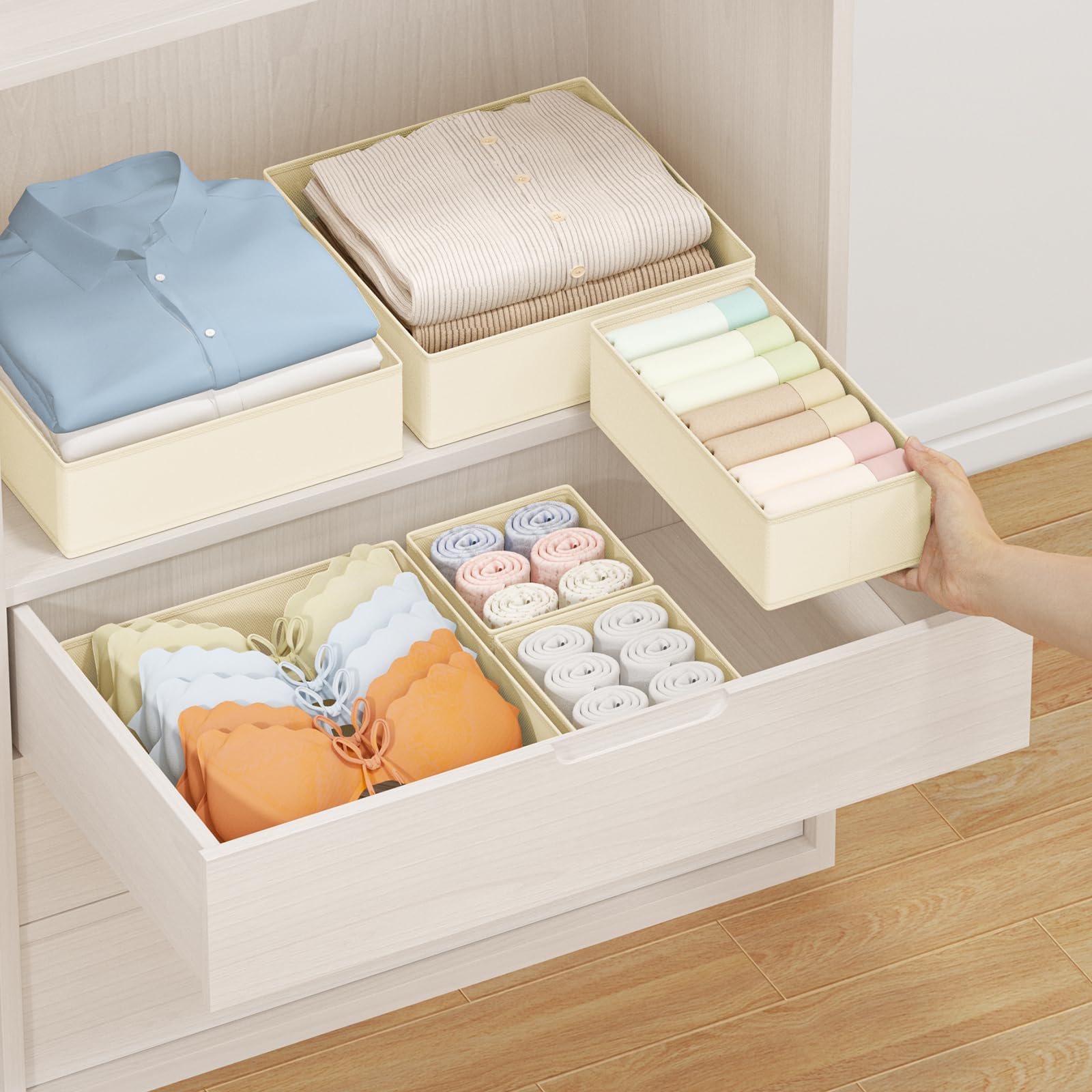 Folded-flat design makes it easy to store DIMJ organizers when not in use.