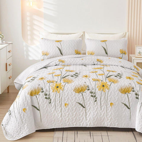 All-season quilt suitable for year-round use and layering.