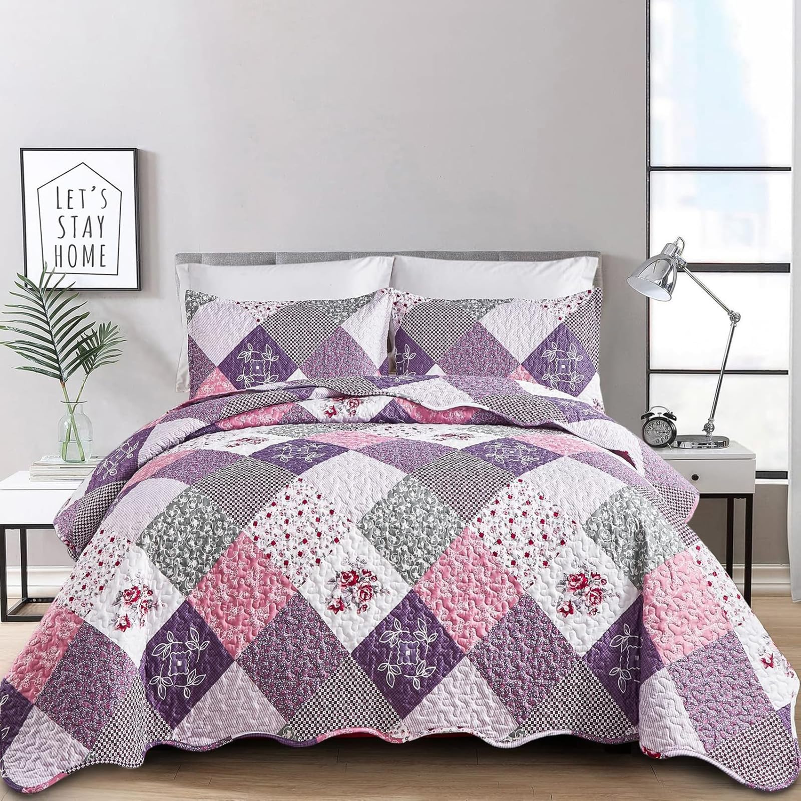 Dinjoy purple quilt full-size floral patchwork adds cozy style to your bed.