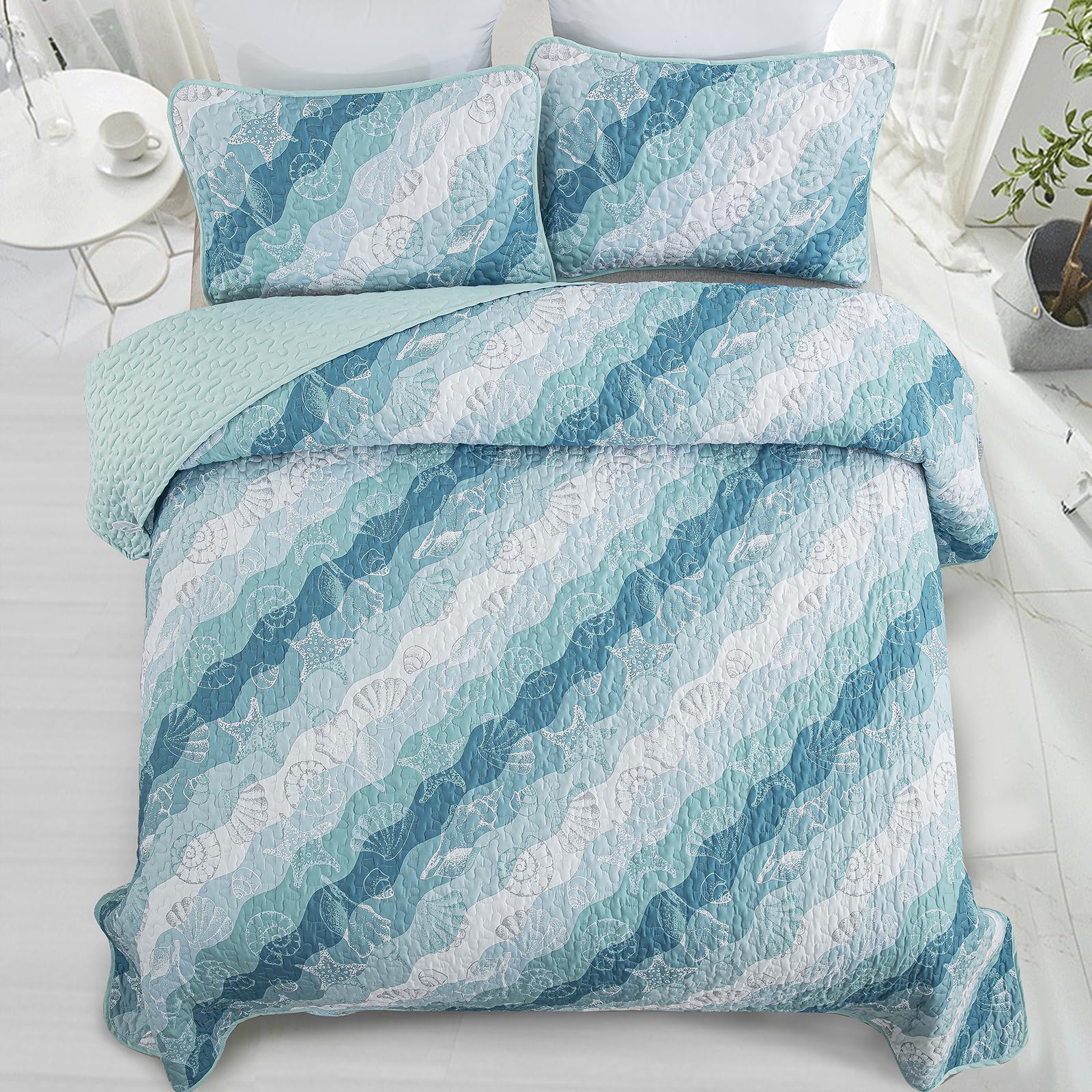 Dinjoy seashell conch starfish print adds coastal charm to rooms