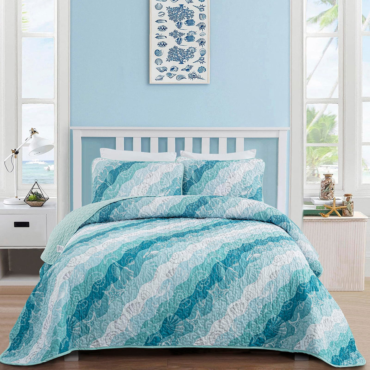 Dinjoy summer coastal quilt pattern on queen bed for a beach-inspired look