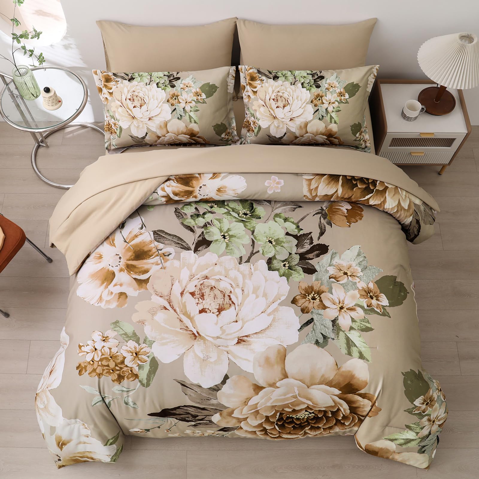 Dintszyayue flat sheet 102x108 coordinates with the comforter for a seamless look.
