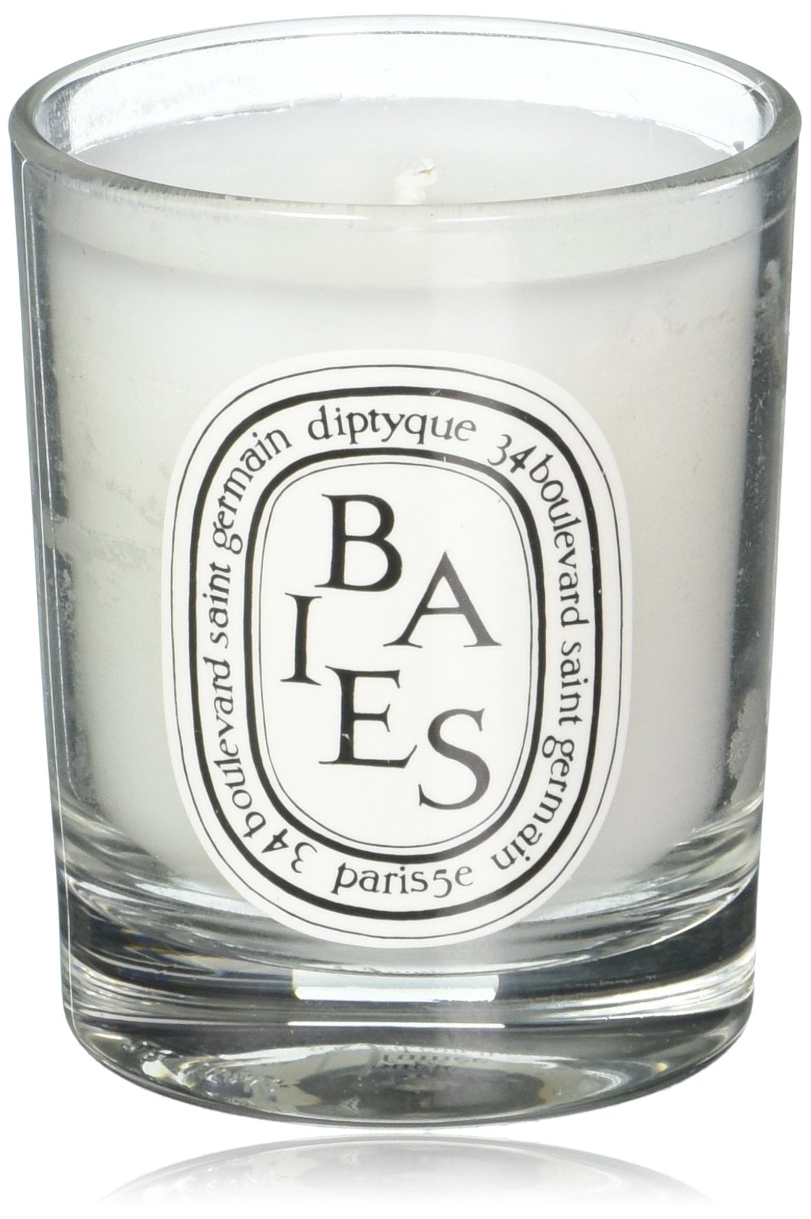 Diptyque Baies scented candle for cozy home ambiance and refined fragrance
