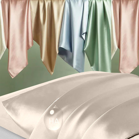 DKBslik hidden zipper detail secures the pillowcase.