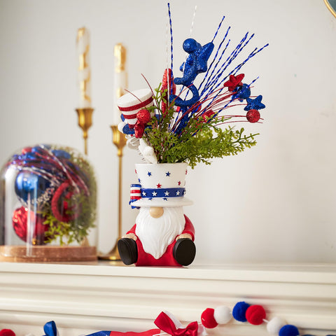 DN DECONATION glitter stars and berries add festive sparkle for celebrations.