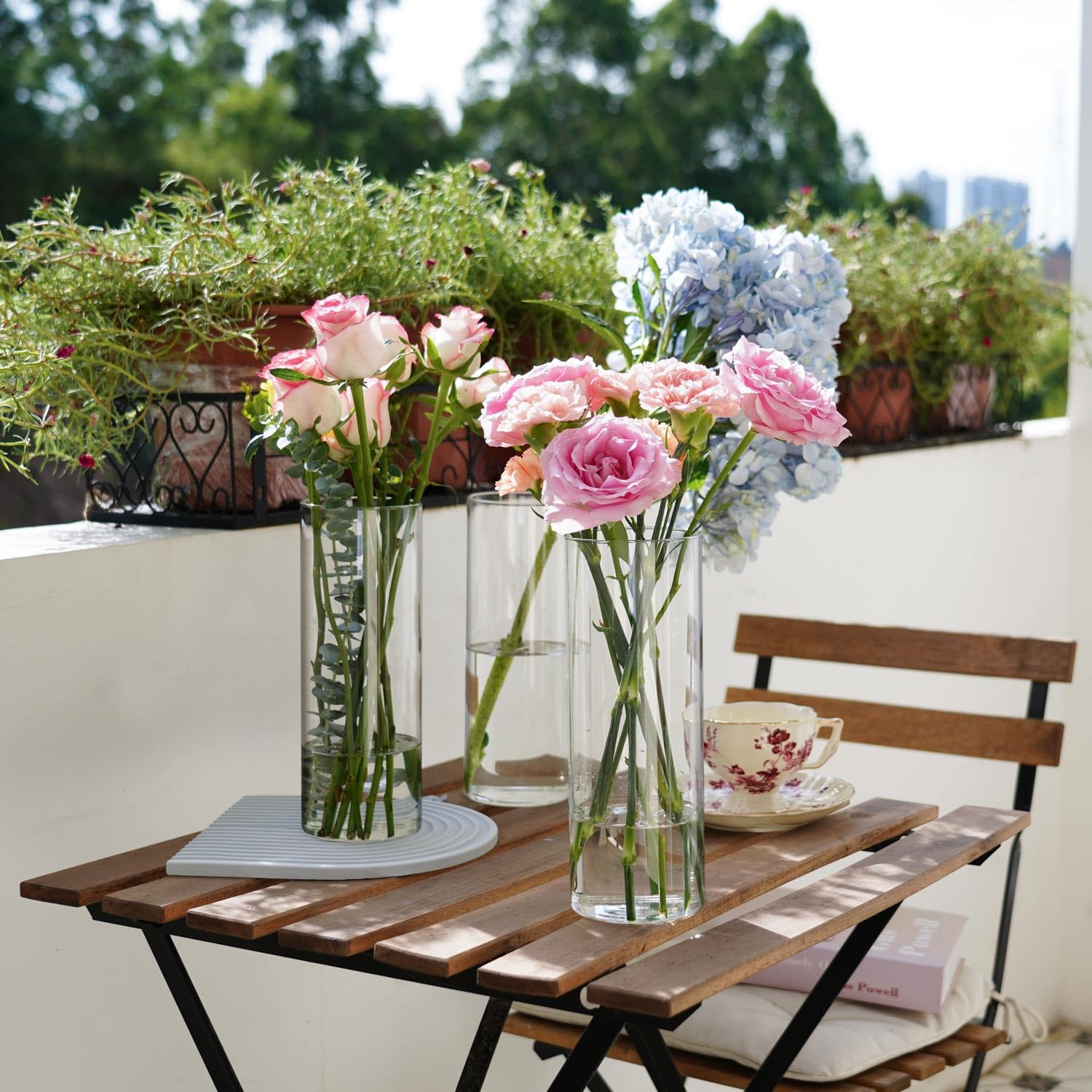 DNANAOL thick-bottom glass design provides sturdy, stable decor.