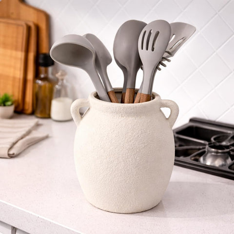 Dobbyby bookshelf accent vase blends boho and farmhouse style.