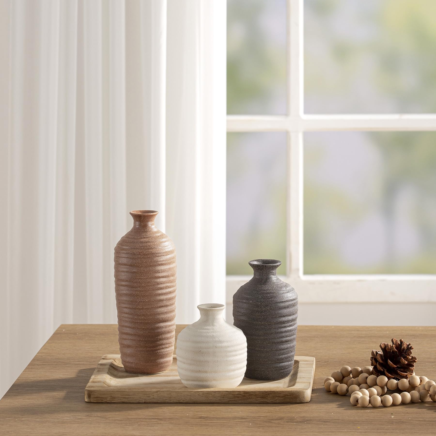 Dobbyby ceramic vase set closeup glaze detail on ceramic surface
