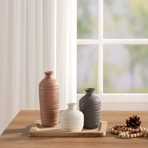 Dobbyby ceramic vase set closeup glaze detail on ceramic surface