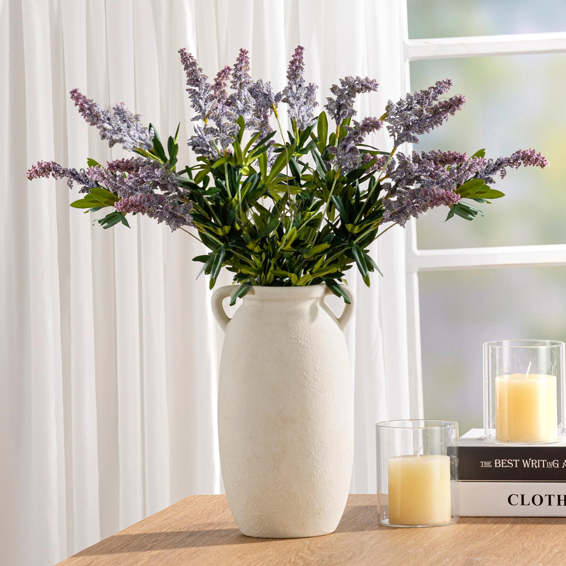 Dobbyby gift-ready vase packaging for weddings or housewarmings.