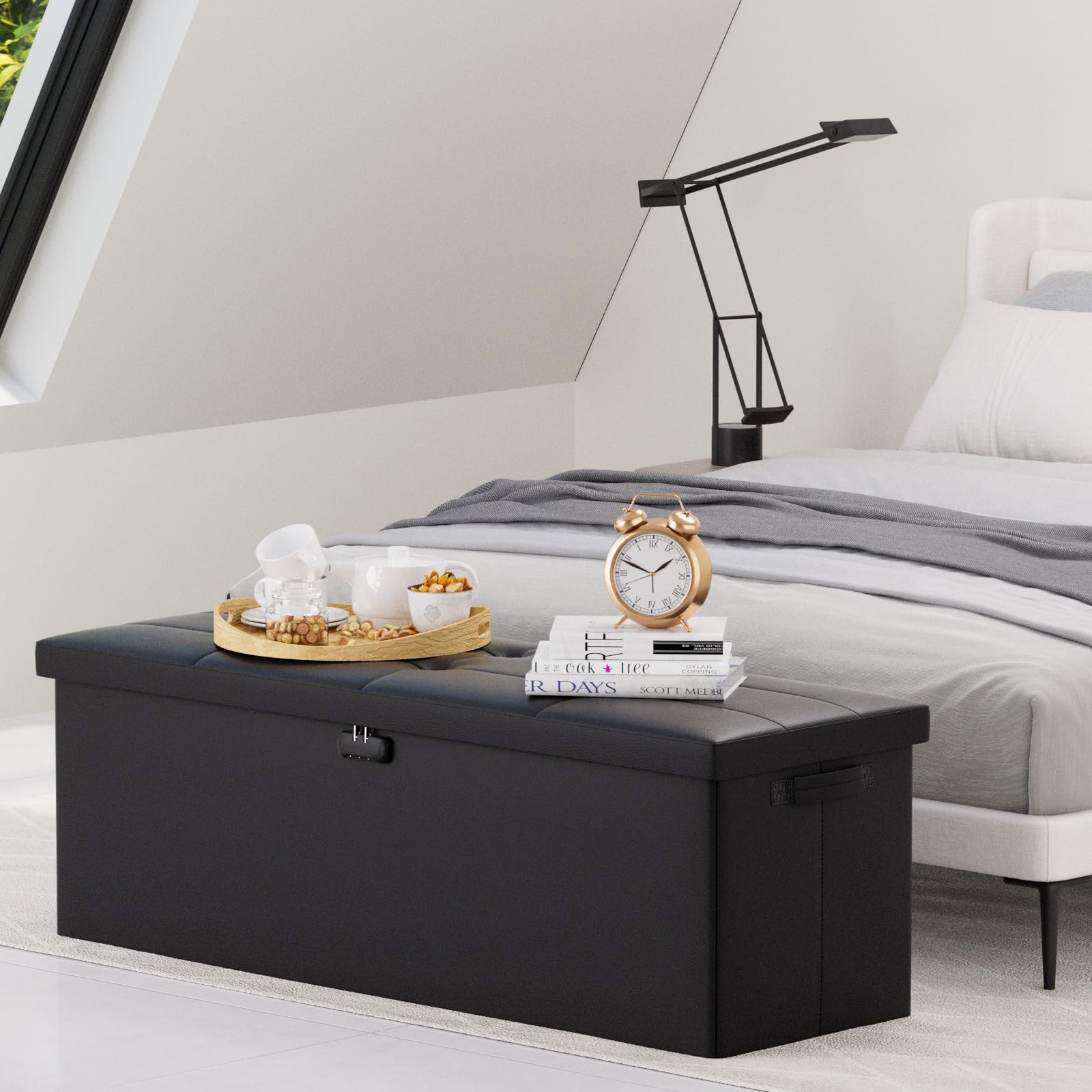 DocsSafe waterproof and dustproof PVC leather keeps the surface clean.