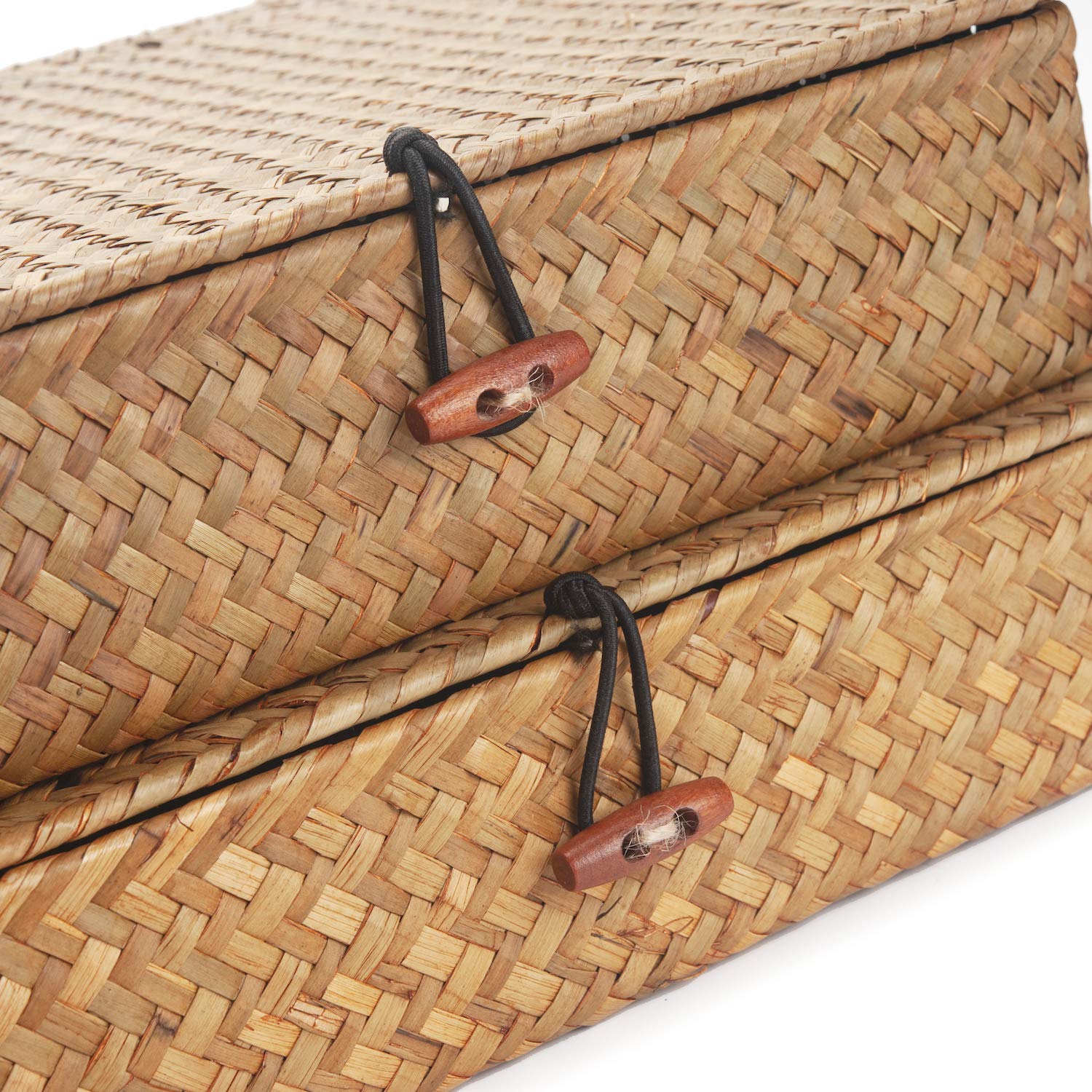 DOKOT seagrass bin edge detail showing craftsmanship and premium material.