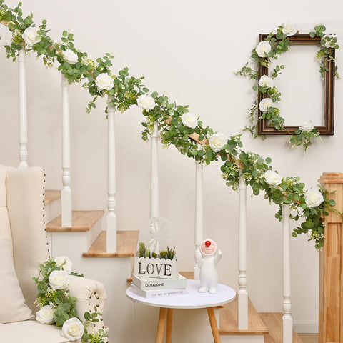 Dolicer versatile garland for tables, arches, and backdrops.