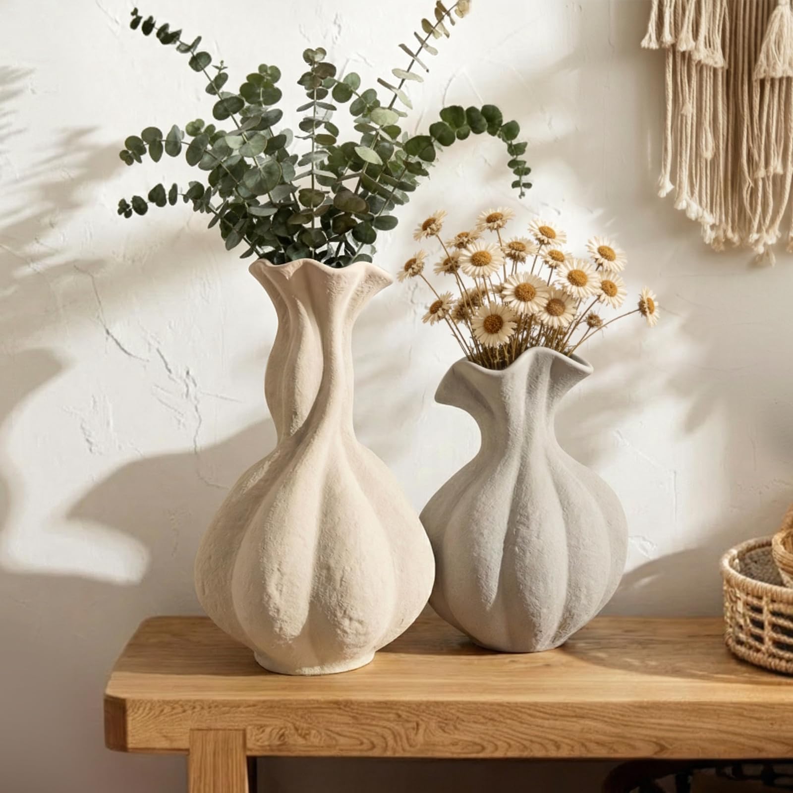 DOWAN gift-ready vase suitable for housewarmings and weddings.
