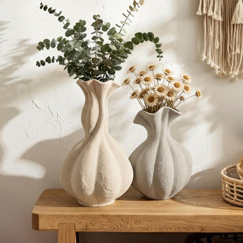 DOWAN gift-ready vase suitable for housewarmings and weddings.