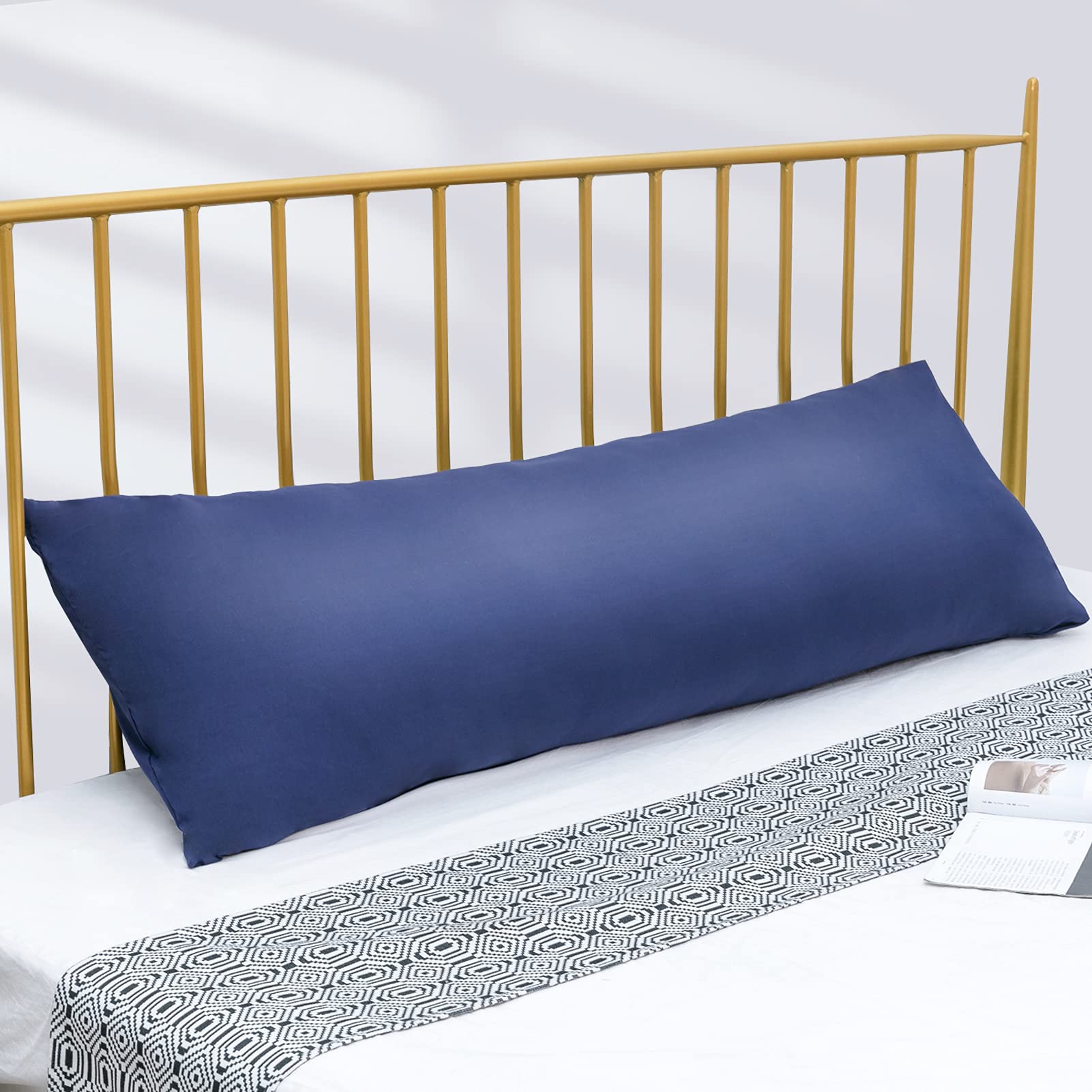 DOWNCOOL removable pillowcase cover for easy care and quick washing.