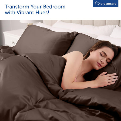 DREAMCARE flat sheet showcases soft, wrinkle-resistant microfiber.