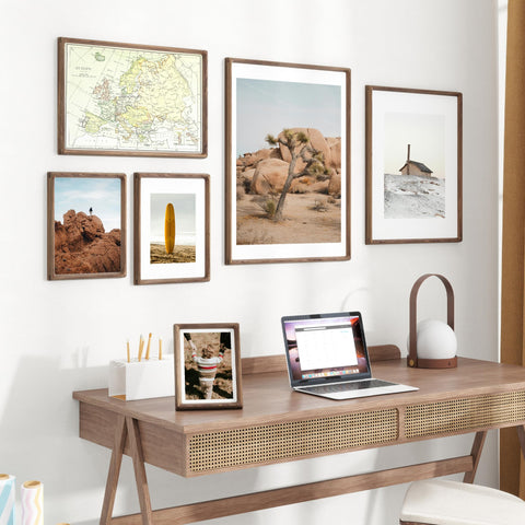 Dreamland frame back with swivel tabs for quick photo changes
