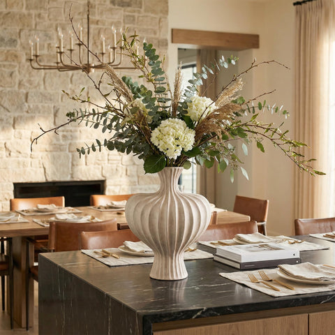 DREAMLOOM dining-table centerpiece vase adds tasteful ambience.