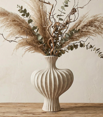 DREAMLOOM ceramic vase 11-inch front view for stylish living room accents.