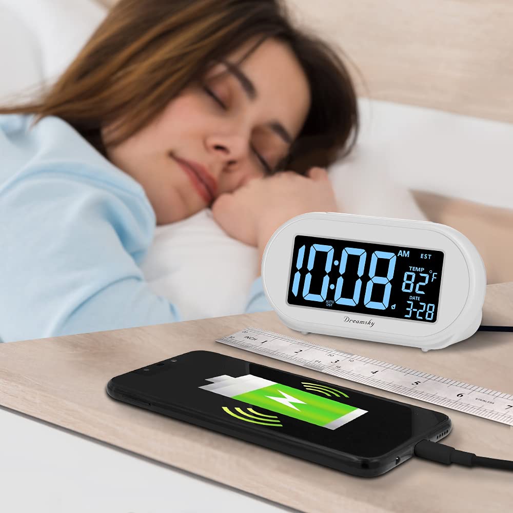 DreamSky alarm with ascending soft beeping and snooze.