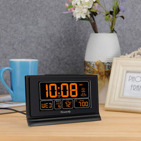 DreamSky alarm clock auto time setting for quick setup.