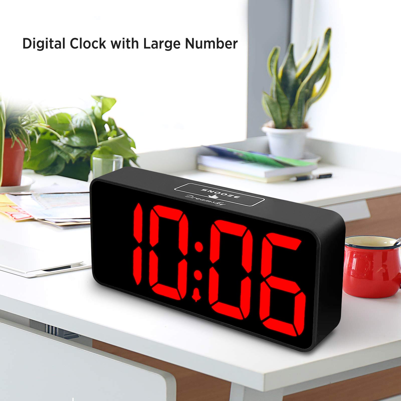 DreamSky easy operation buttons simplify time and alarm setup.