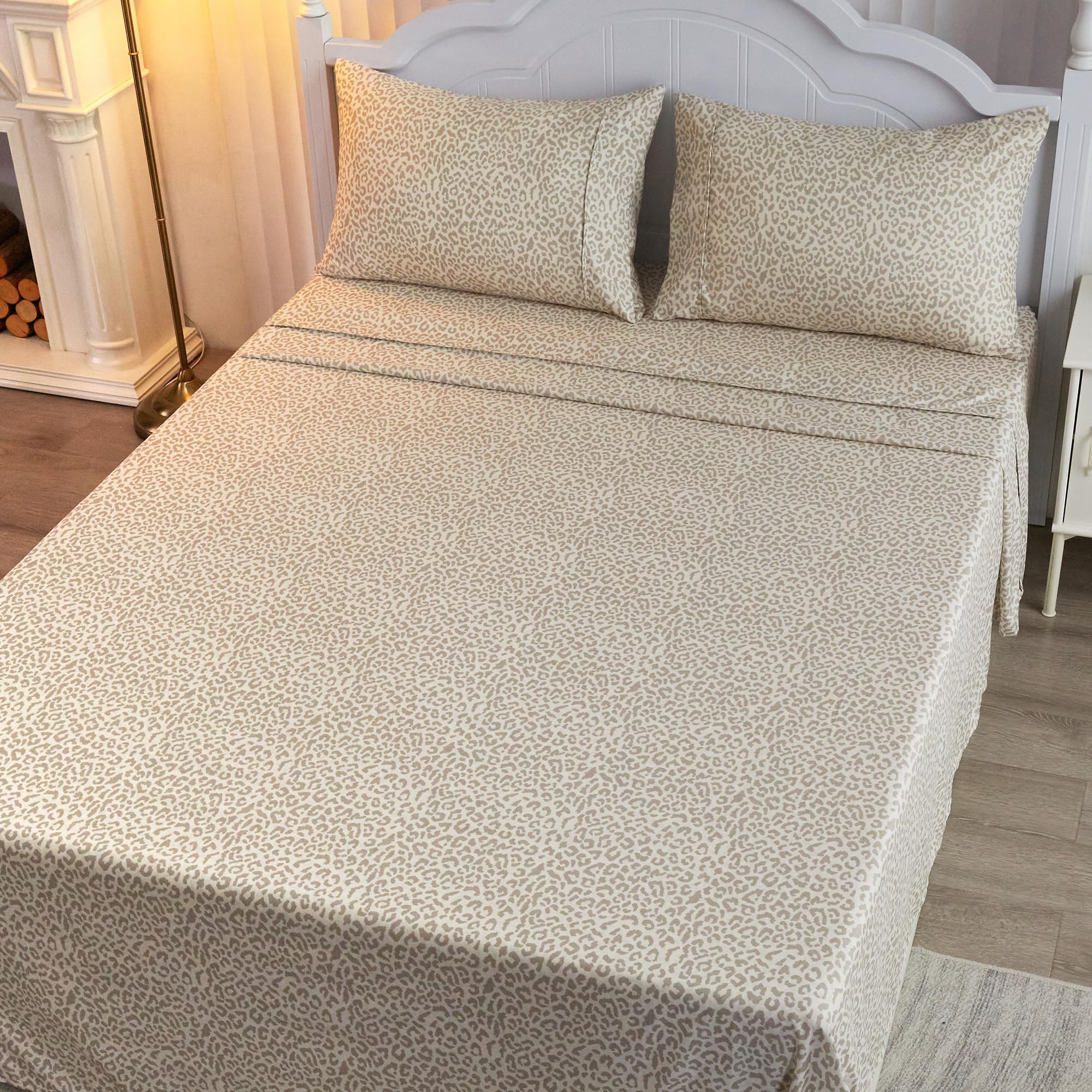 Drozeeo machine-washable queen sheets simplify laundry and care.