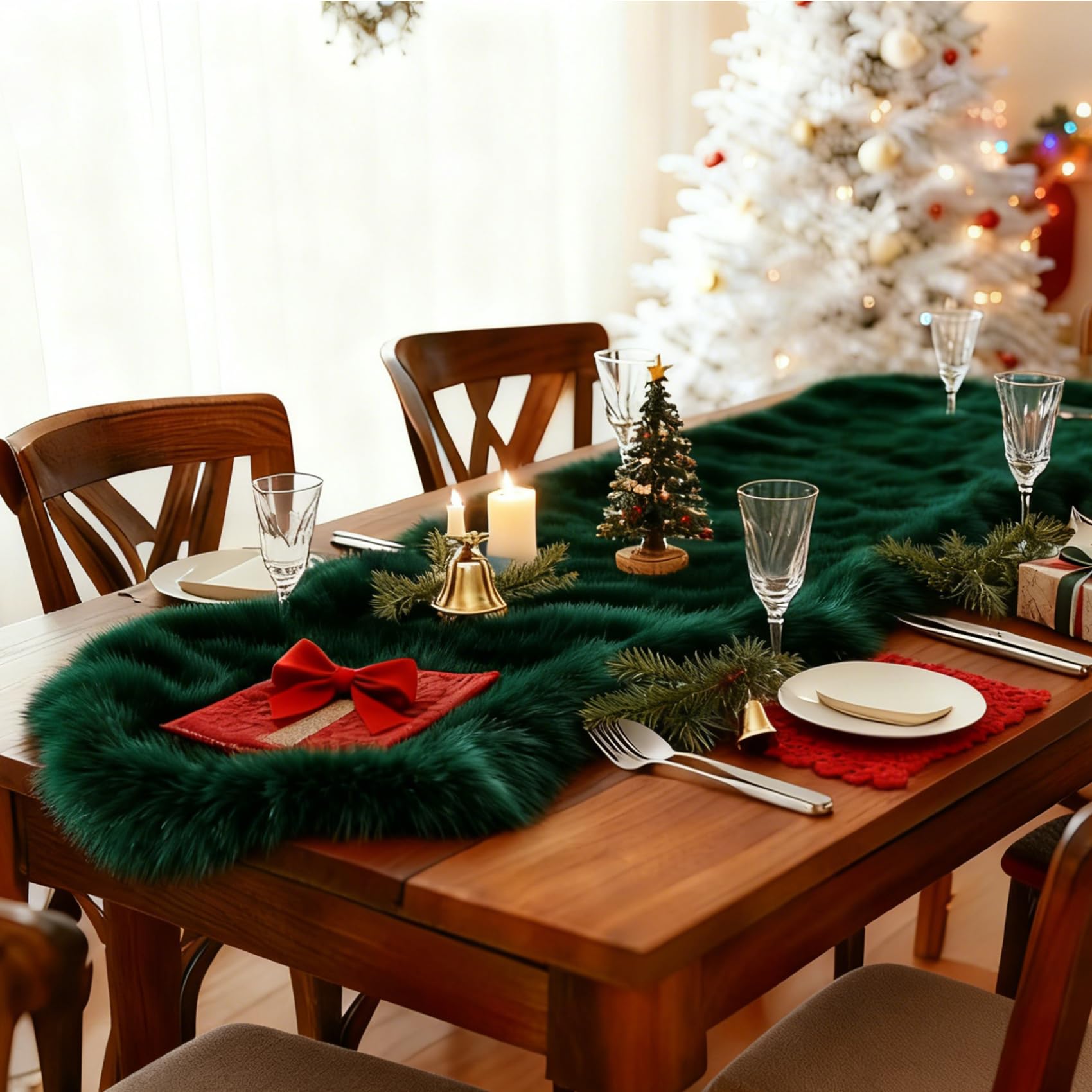 Duduta emerald green rug with non-slip suede backing detail