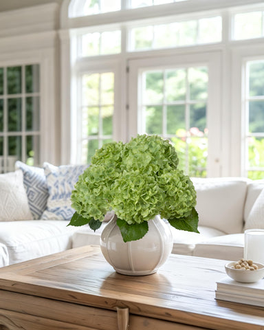 DuHouse real touch hydrangea petals provide lifelike decor texture.