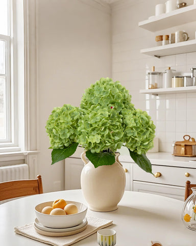 DuHouse wedding centerpiece ideas with lifelike hydrangeas.