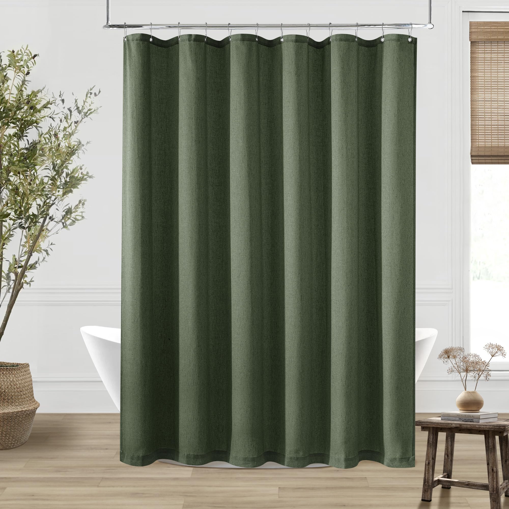 DUKIYO Neutral olive green curtain visually enlarging the space