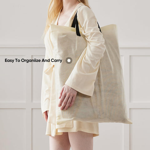 DUMOS portable design with storage bag keeps bed dust-free on trips.