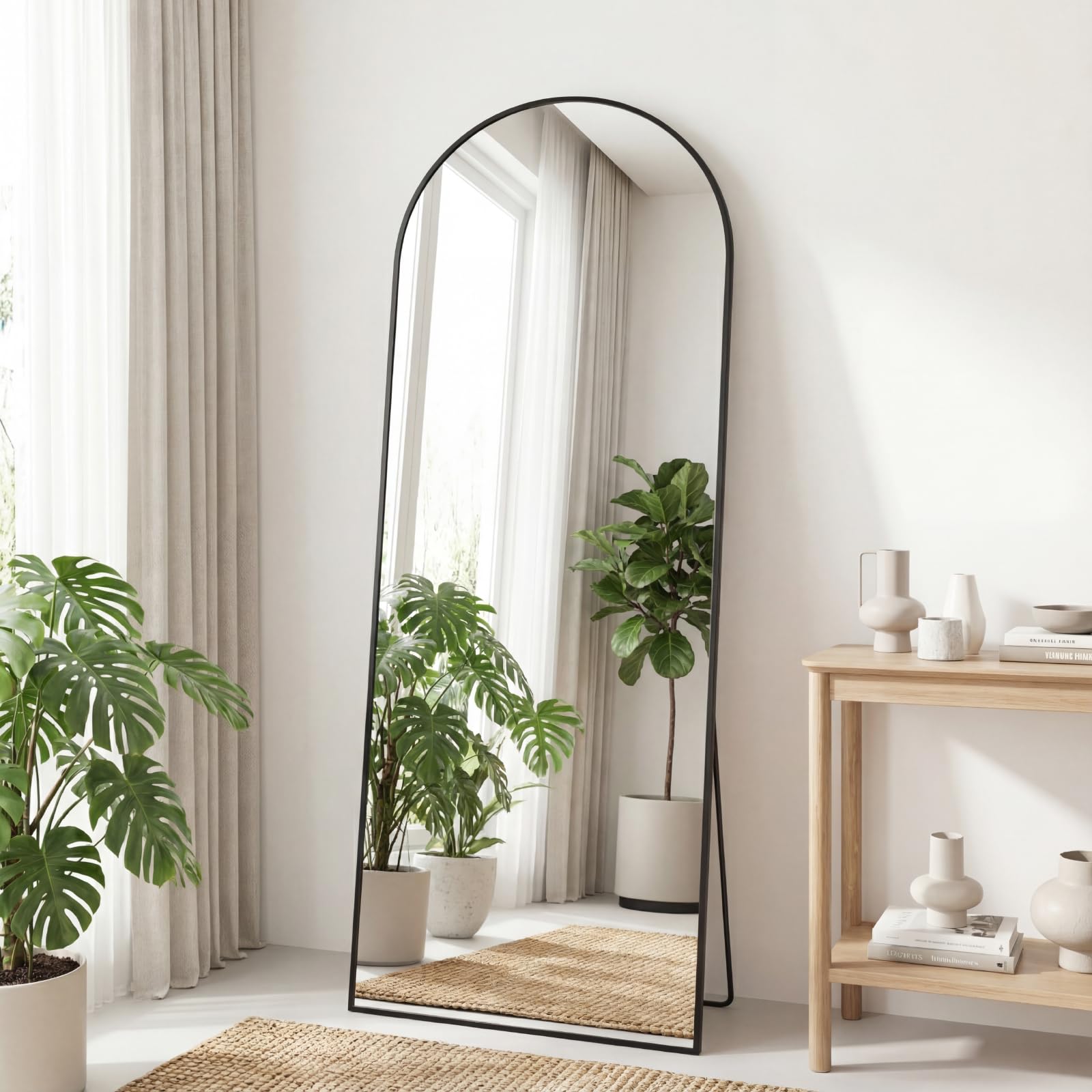 DUMOS aluminum frame provides durable support with a lightweight feel.