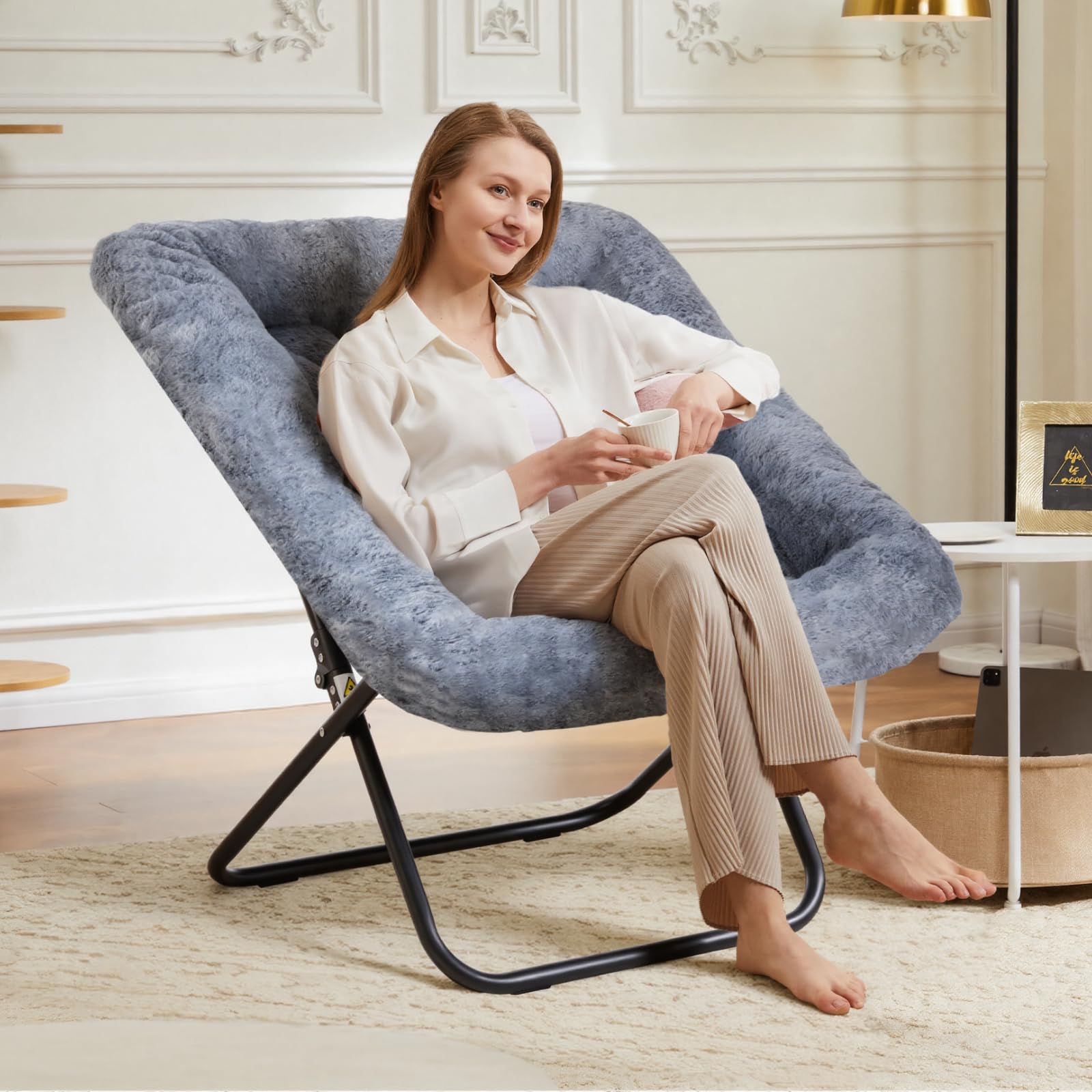 DUMOS Comfy Chair provides an oversized seat for relaxed lounging.