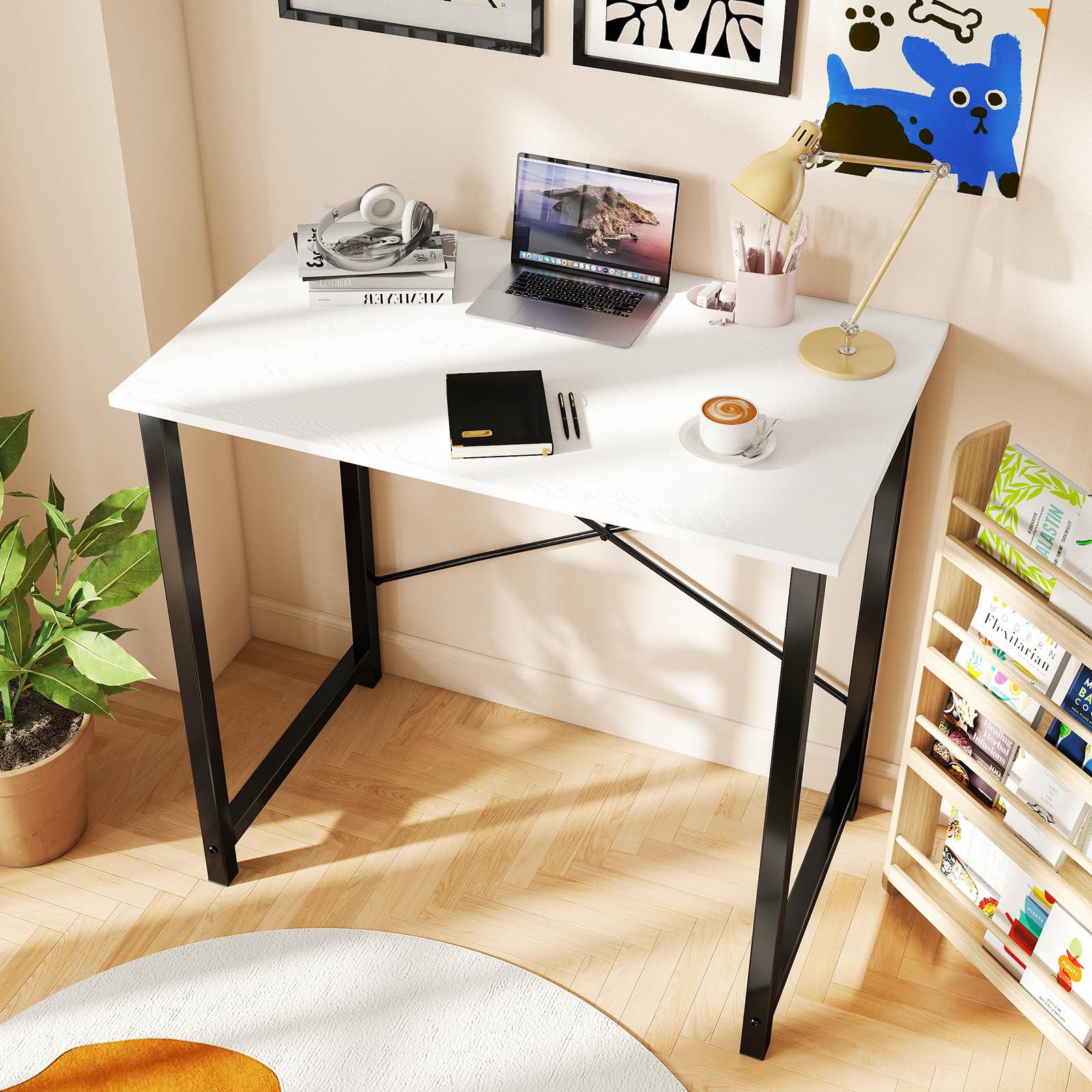 DUMOS desk top showing scratch- and water-resistant finish.