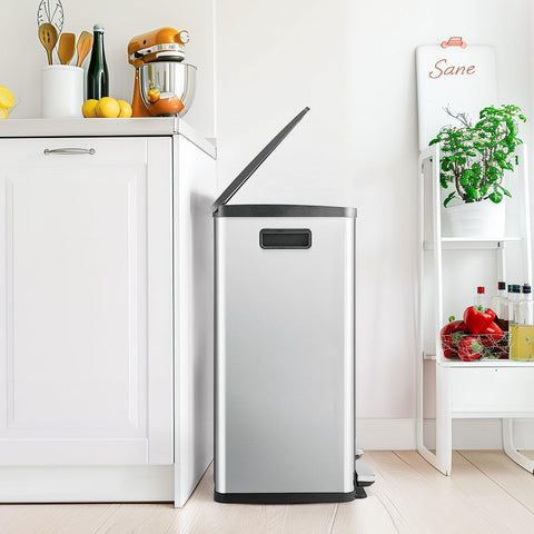 DUMOS heavy-duty pedal trash bin supports long-term home use with reliability.