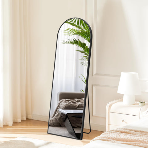 DUMOS versatile mirror suits bedrooms, living rooms, and entryways with style.
