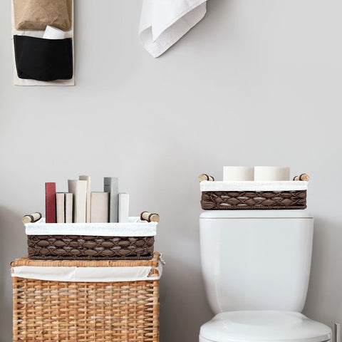 DUOER raised sides prevent spills and keep contents contained