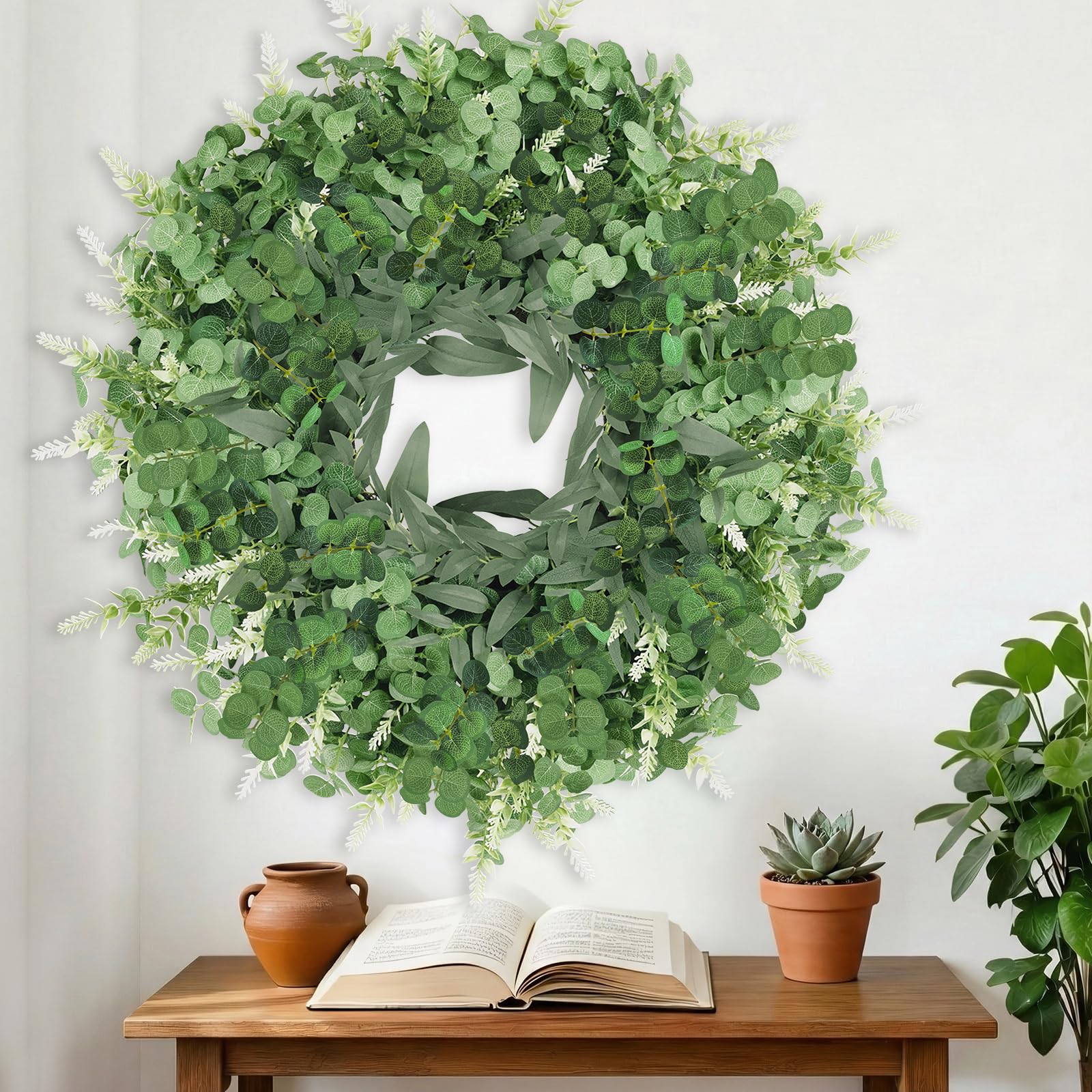 Centerpiece idea using the Dushle wreath for festive table settings.