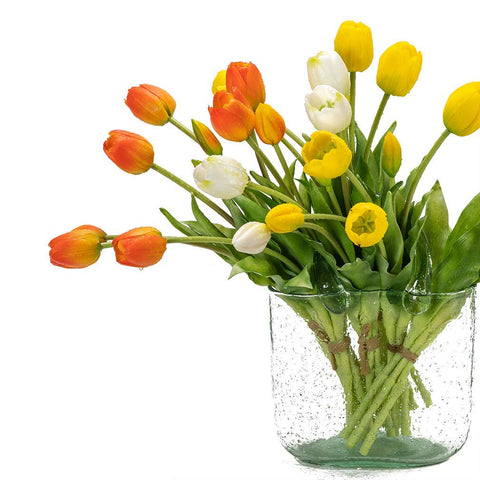 DUYONE easy-care artificial tulips are washable and maintenance-free.