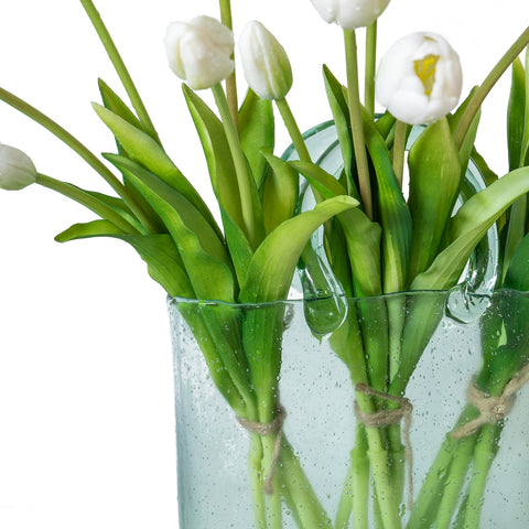 DUYONE tulips garden party decor photo reveals year-round charm.