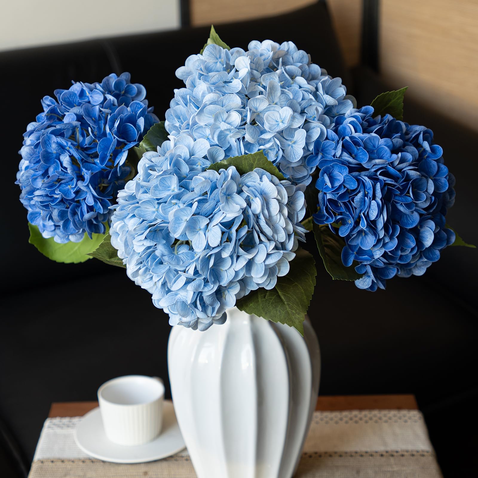 DUYONE hydrangea bouquet blue blooms elevate festive decor.