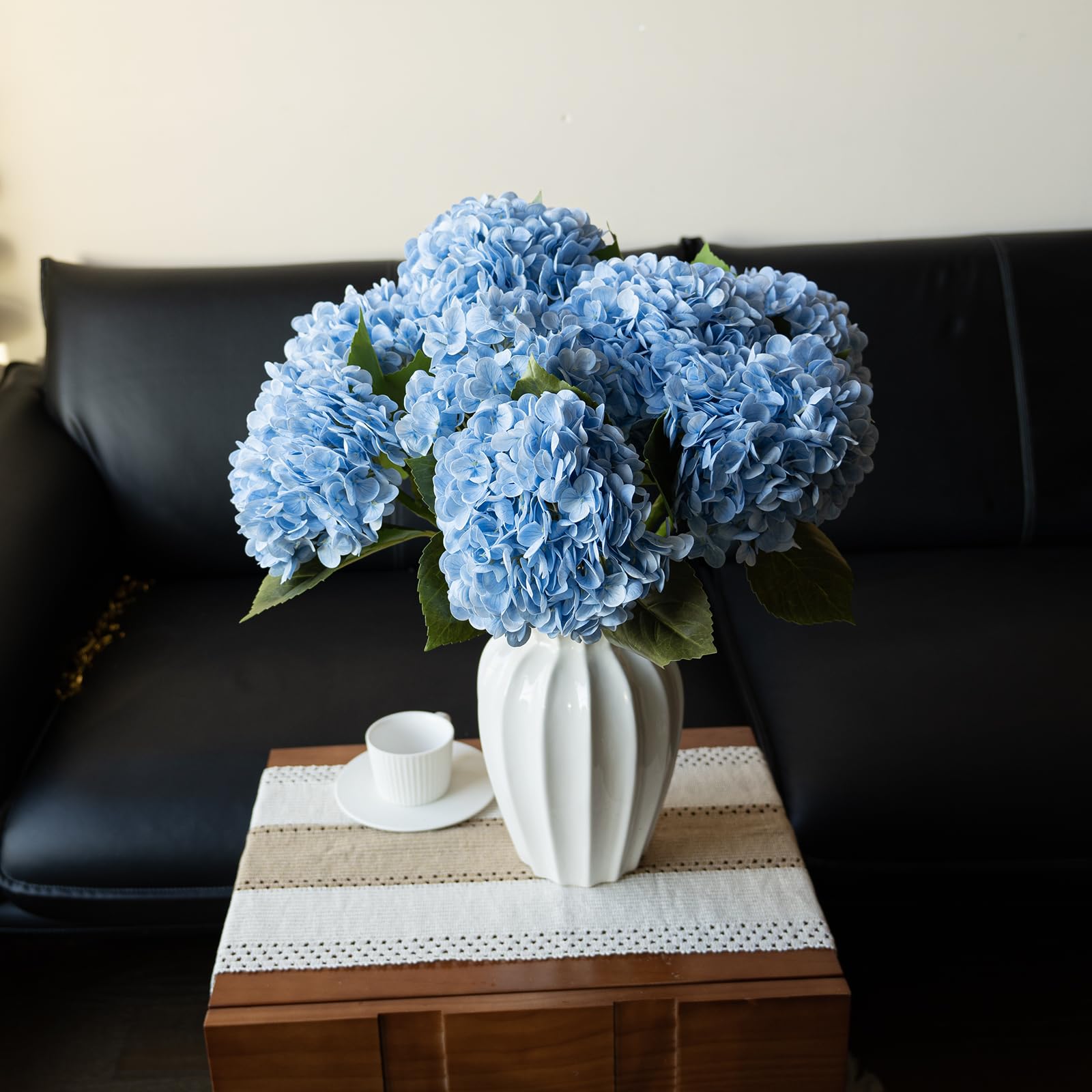 DUYONE hydrangea bouquet office decor adds subtle color.