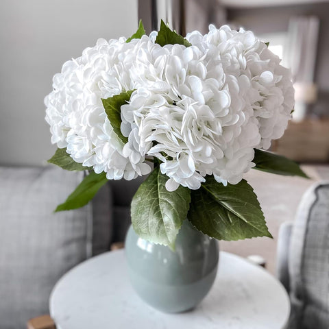 DUYONE hydrangea 22inch stem flexibility enables easy vase styling