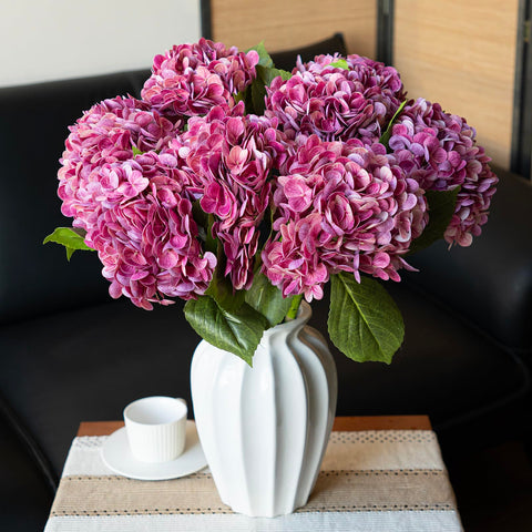 DUYONE hydrangea leaves and petals provide natural-looking filler foliage