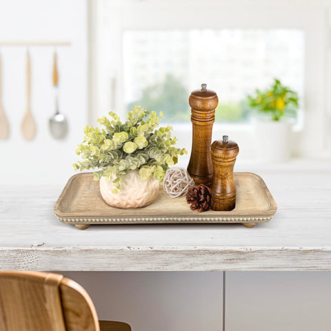 Dwellington tray close-up wood grain highlights natural warmth and lightweight feel.
