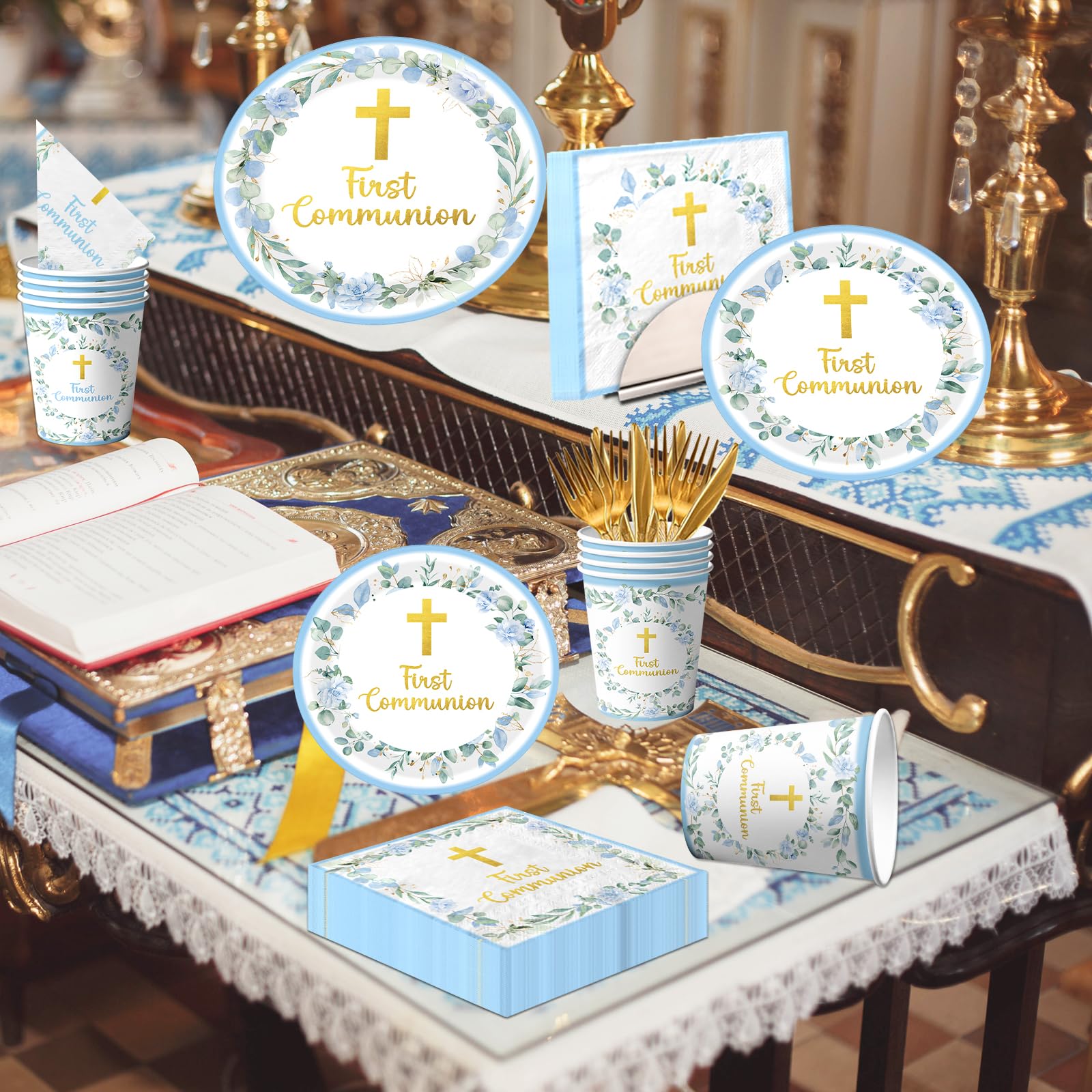 Dydamud blue cutlery set for First Communion, completes the cohesive meal service